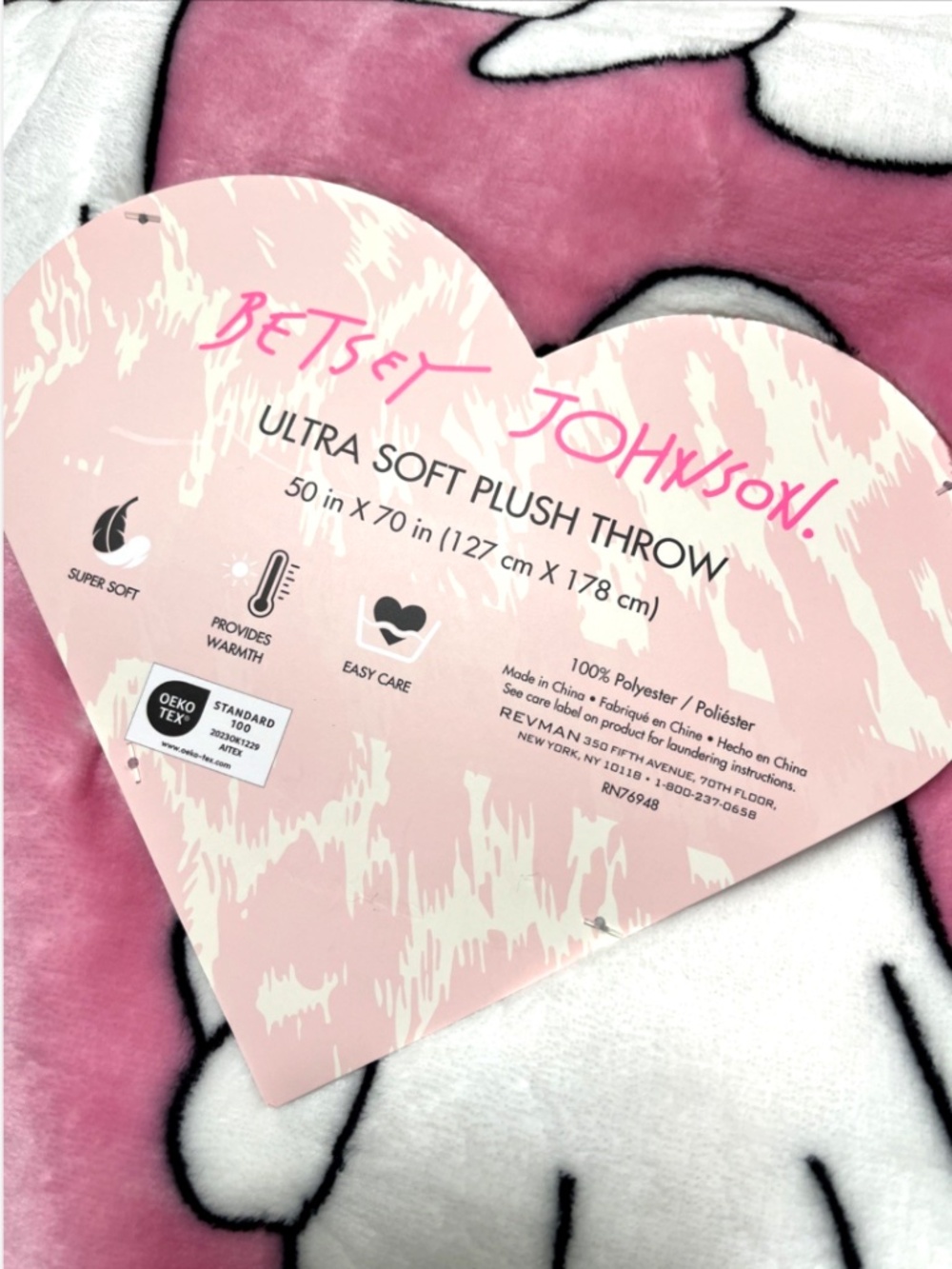 Betsey Johnson Pink Ghost Plush Throw Blanket 50x70 Halloween Pinkoween NWT - Picture 3 of 5